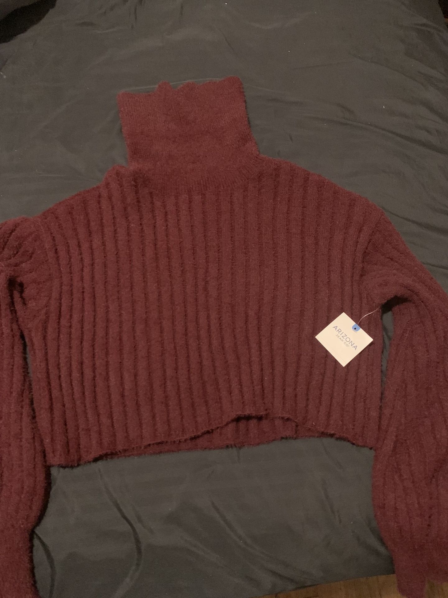 Arizona Jean Co Turtle Neck Midriff Sweater