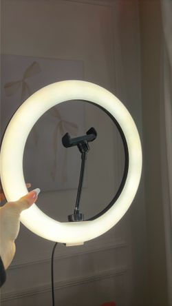 Professional Studio Light For Proper Lighting