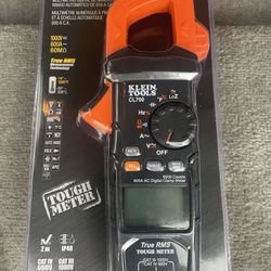  Klein Tools 600 Amp AC True RMS Auto-Ranging Digital Clamp Meter with Temp