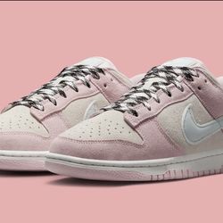 Nike Dunk Low LX Pink Foam Size 6w (4.5y)