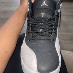 Jordan 12’s Gray & Black 