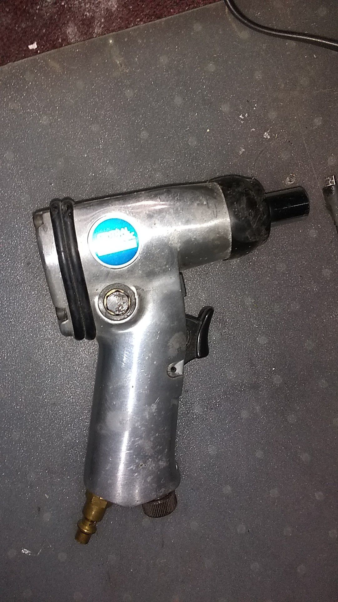 Central pneumatic 3/8 pistol impact wrench