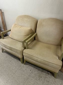 3 lounge chairs