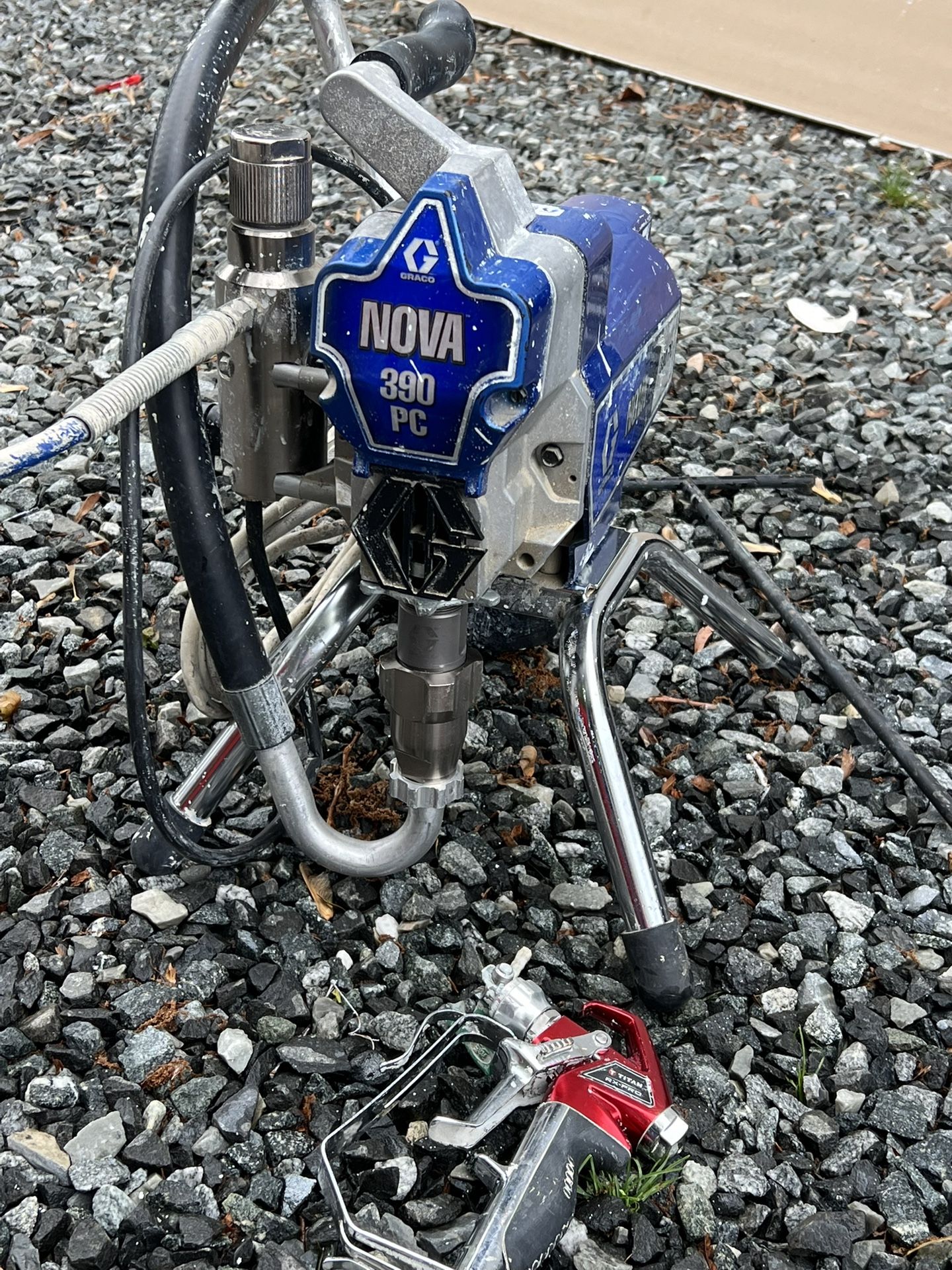 Graco 390 paint sprayer, only three months old, works at 100%.