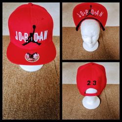 MICHAEL JORDAN SNAPBACK HAT. 