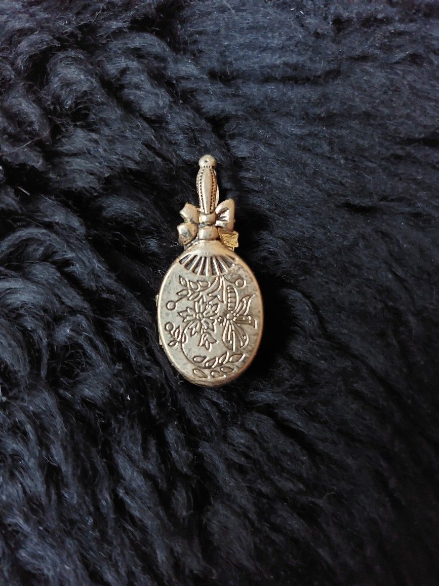 French Locket Pendant For Photo