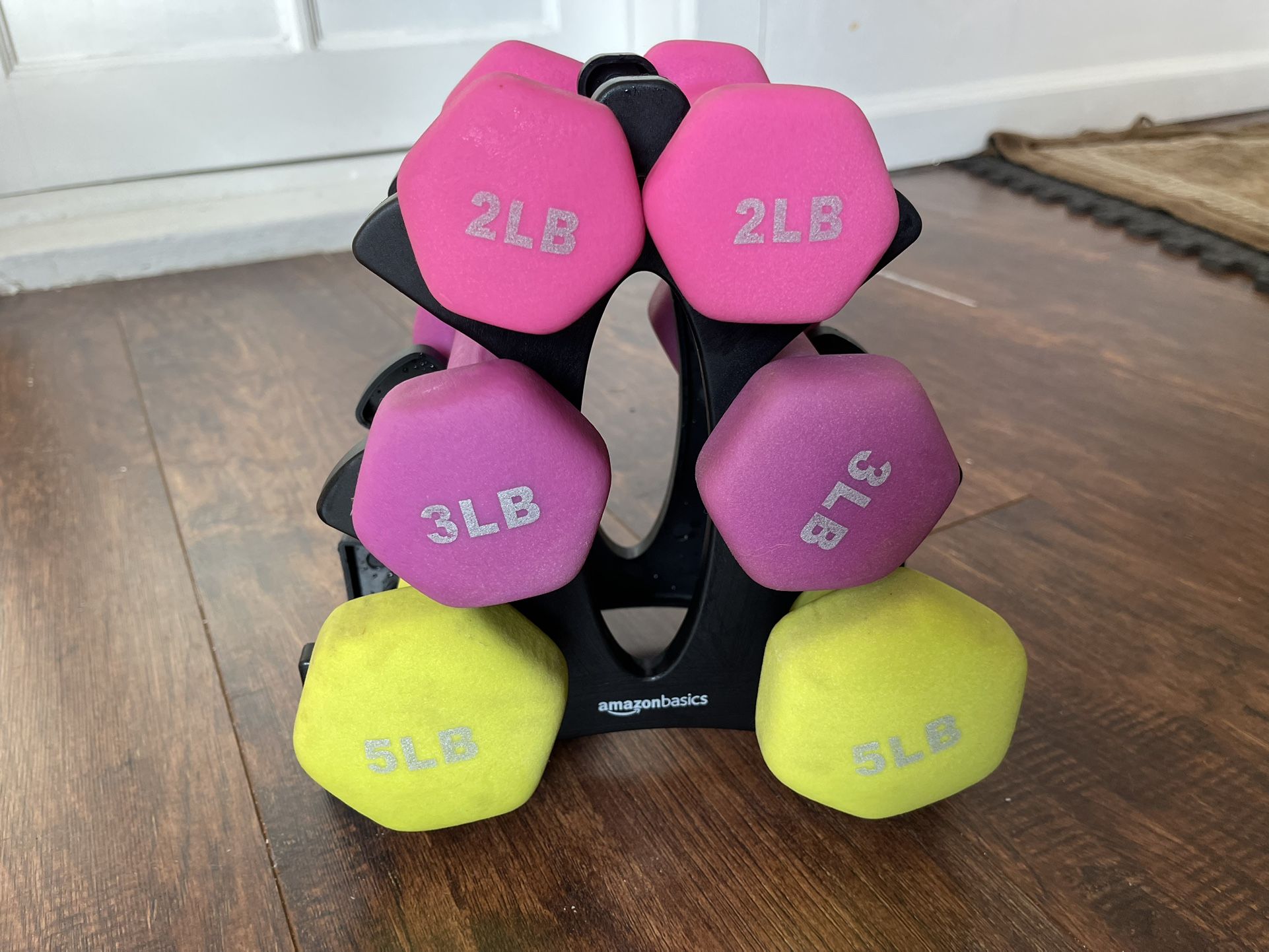 Amazon basics three weight dumbbells combo