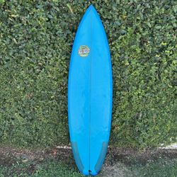 6’0” Evolved Surfboard With Fins!