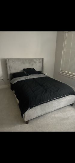 Queen size bed