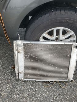 Aluminum radiator gd condition with over flow