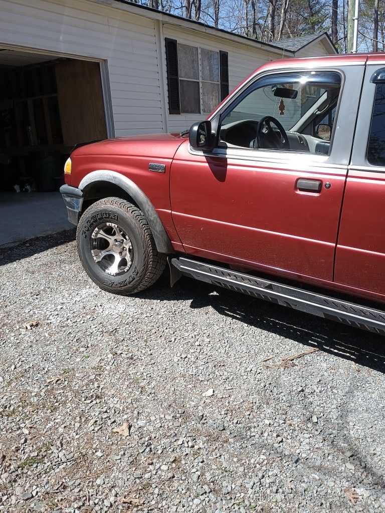 2000 Mazda B-Series Pickup