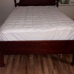 Queen Size Mattress And Bed Frame 