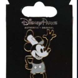 **" Vintage Disney Steamboat Willie Mickey Mouse Pin (Gold Trim)