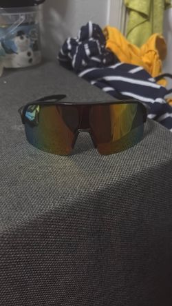 Sun Glasés 