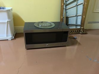 Small microwave