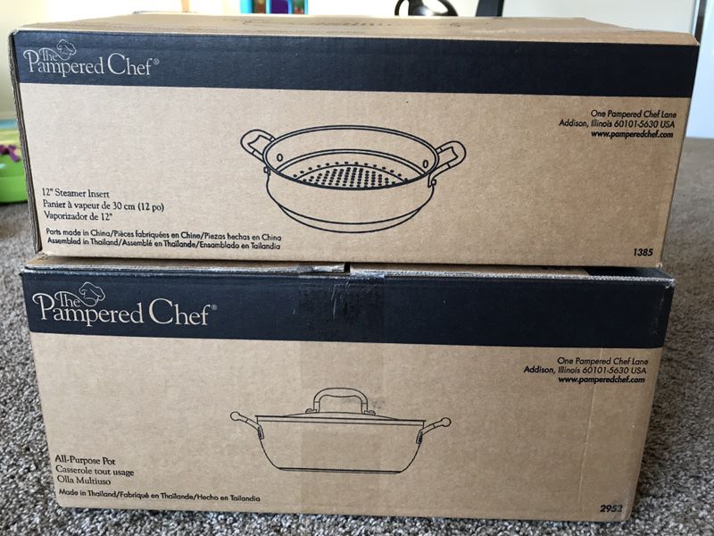 The Pampered Chef proffessional 12 inch non stick deep skillet with lid  cooking for Sale in Placentia, CA - OfferUp