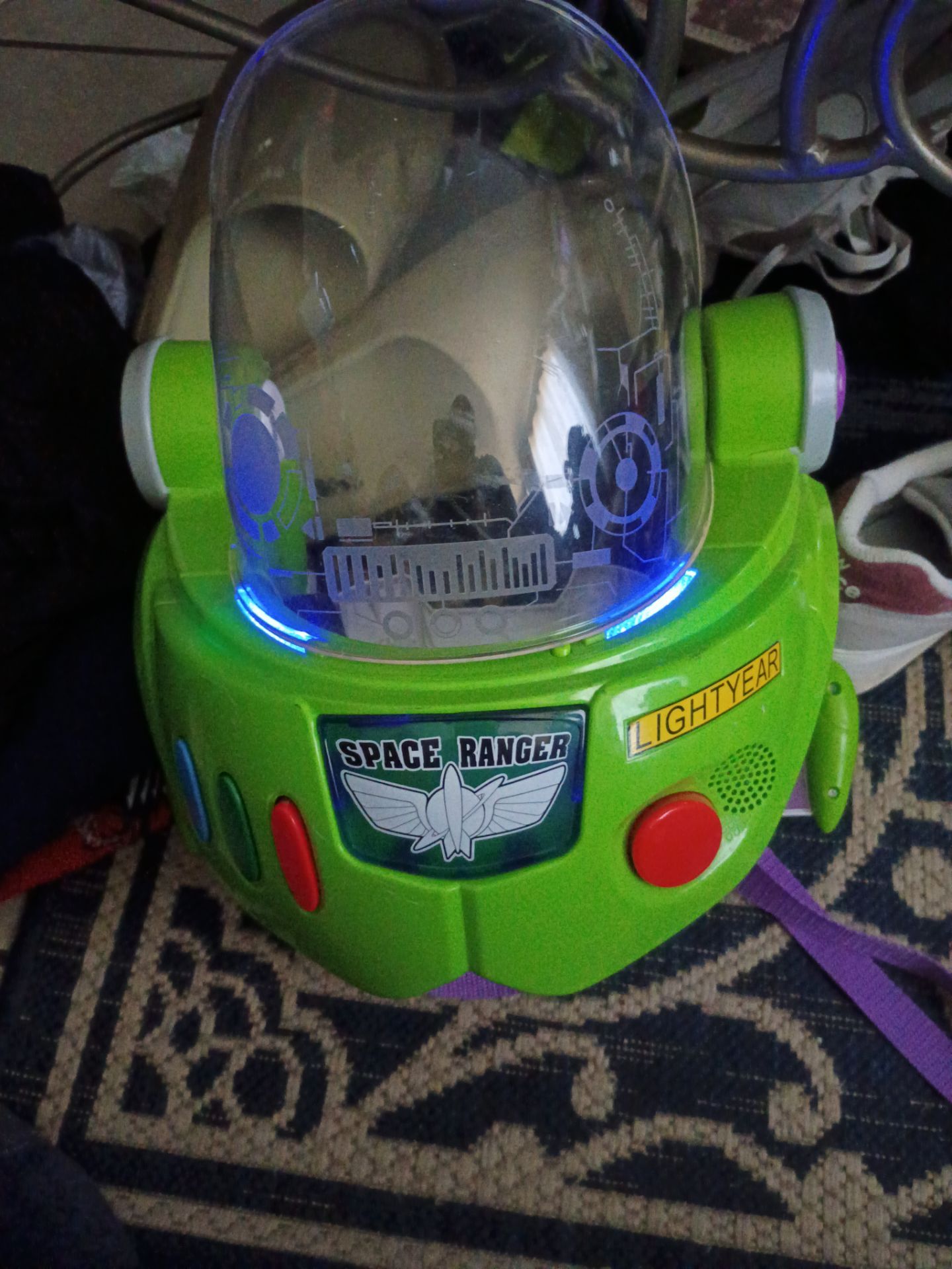 Buzz light year
