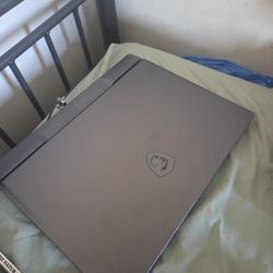 MSI 16 HX 