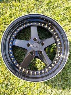 ESR SR04 Hyper black 18x8.5 / 5x114.3 +30