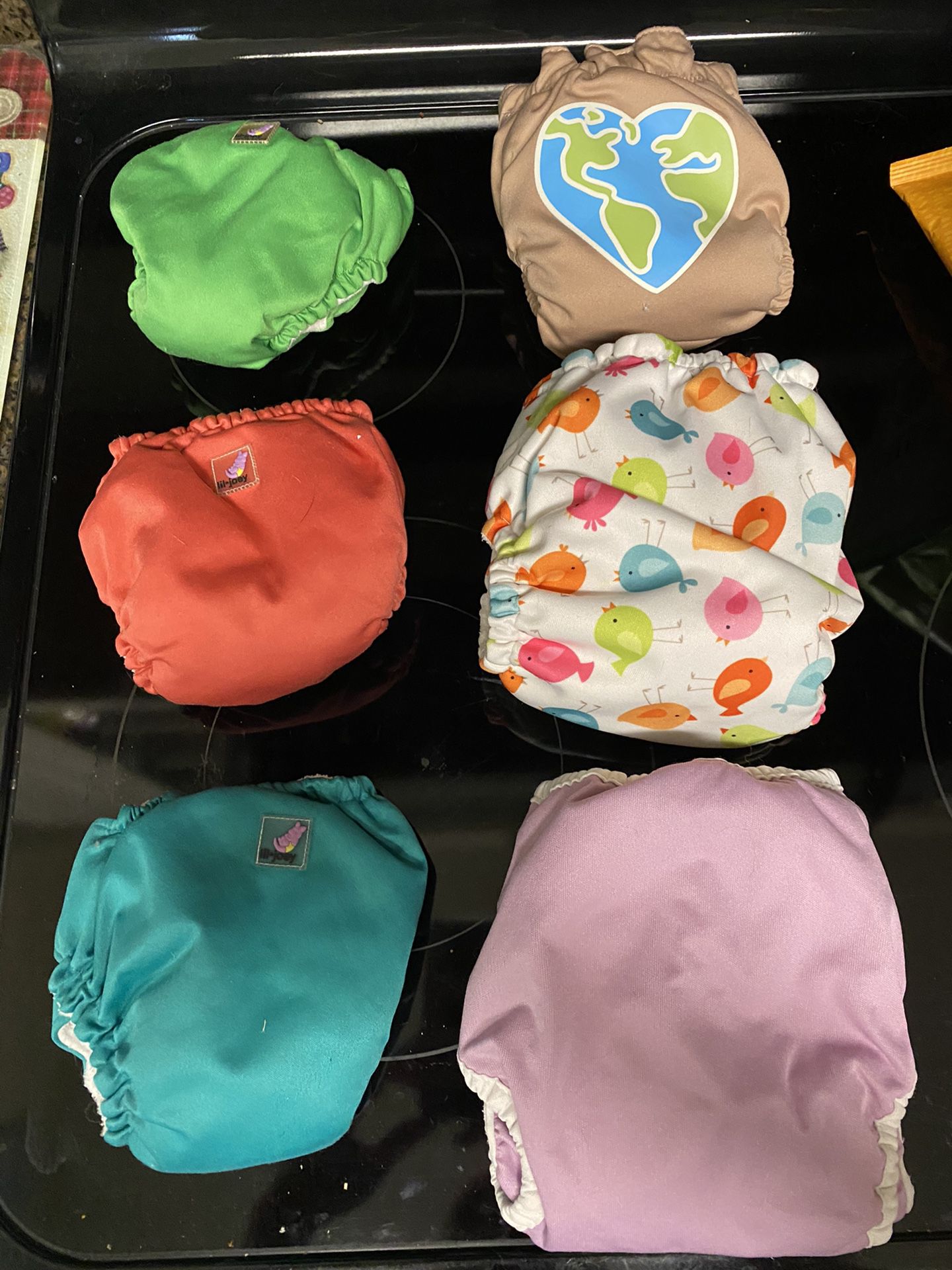 Newborn/small cloth diapers