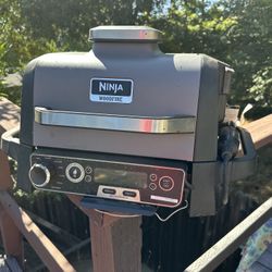 Ninja Woodfire Electric Outdoor Smoker & AirFry Grill with Griddle