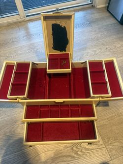 MID CENTURY LEATHERETTE JEWELRY BOX