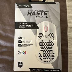 HyperX Pulsefire Haste Wireless Gaming Mouse - White