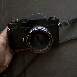 CHINON  35MM CAMERA