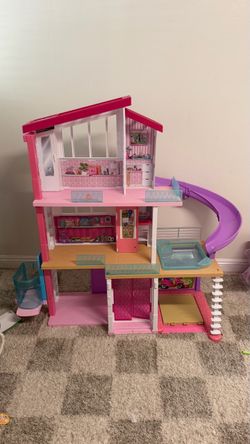 4ft tall Barbie house