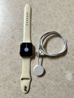 Apple Watch series 6 +GPS 44mm with Magnetic Charger