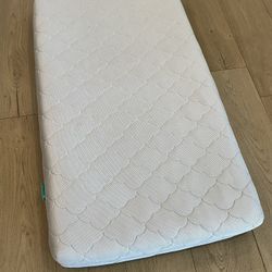 Newton Baby Toddler Crib Bed Mattress, Grey- EXC