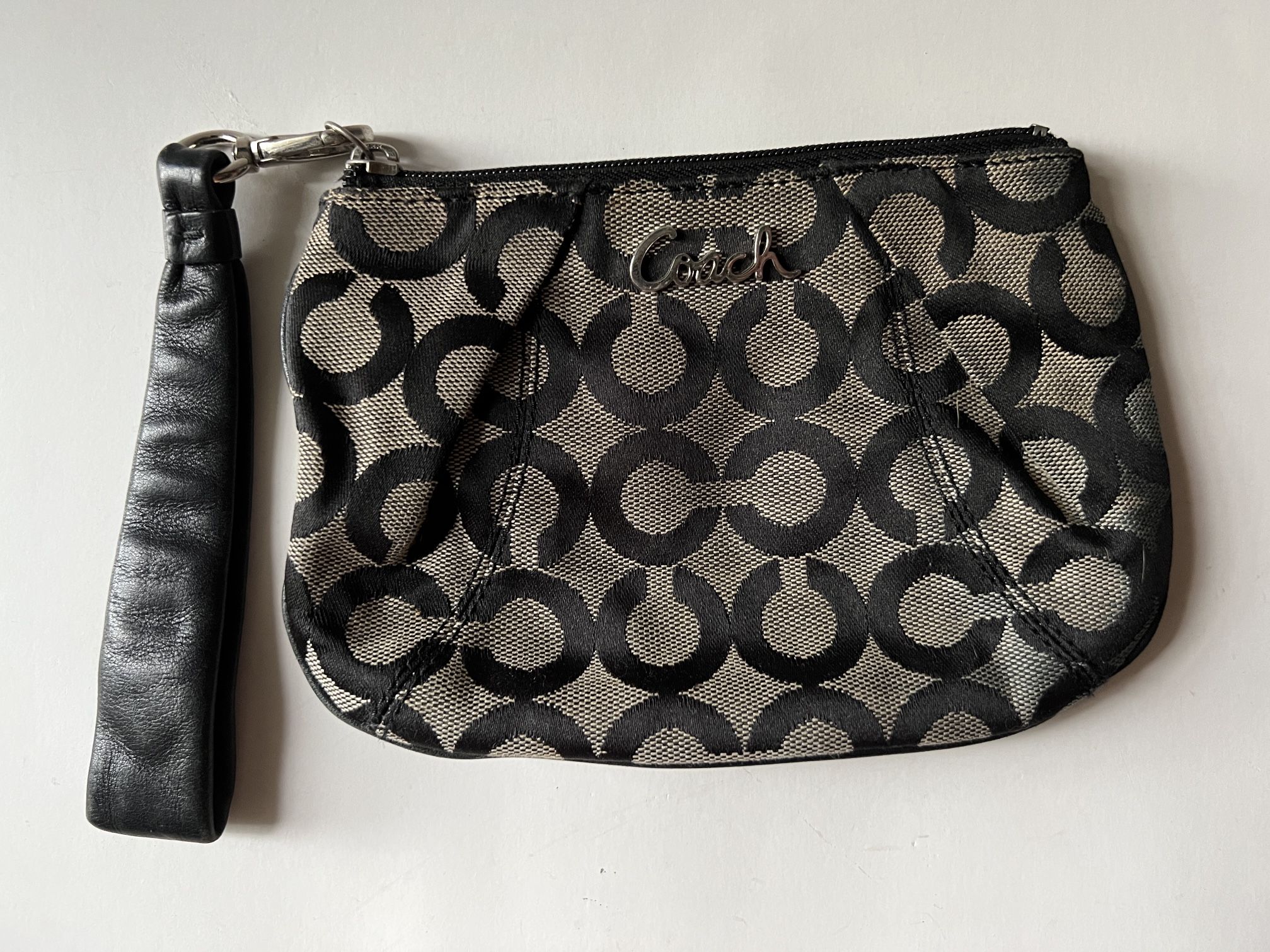 COACH Signature Wristlet Pouch Black