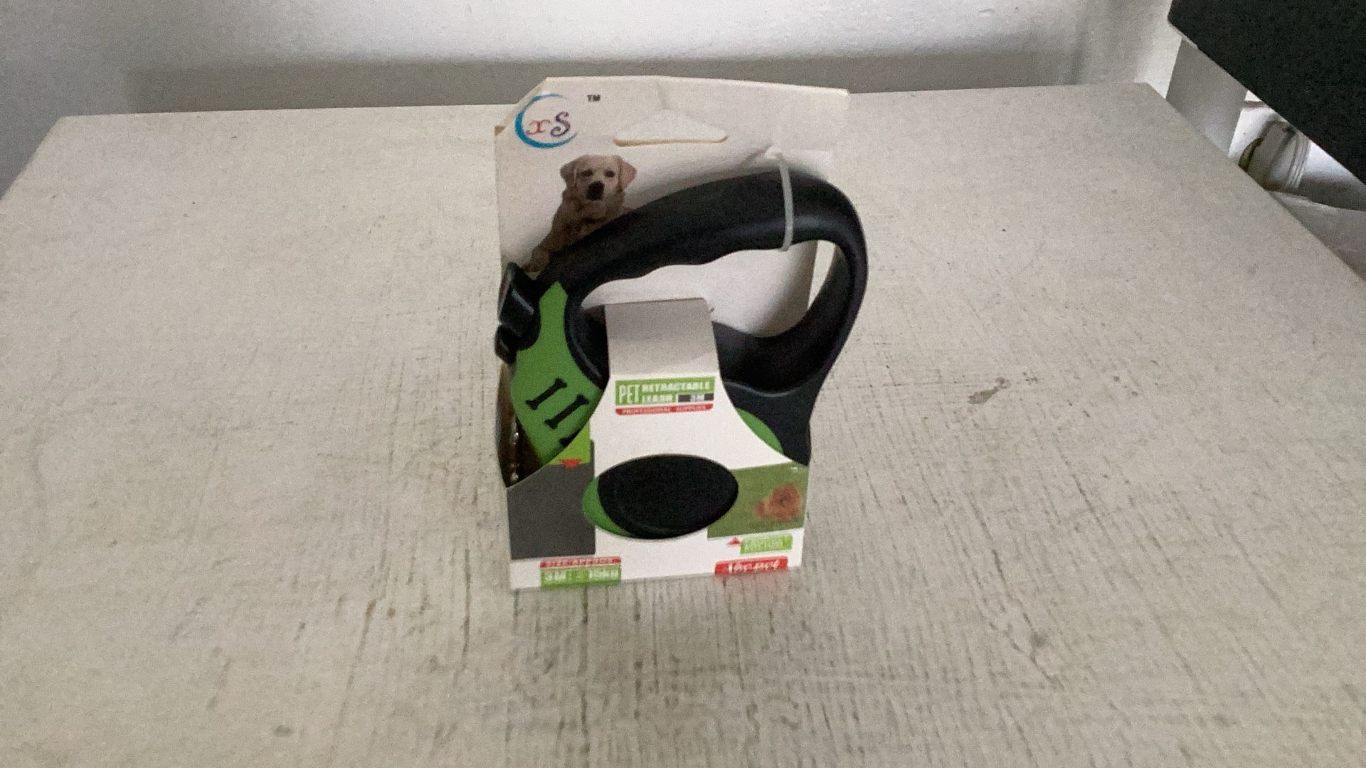 Brand New 3MPet Retractable Leash