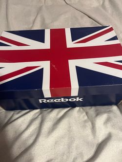 Reebok CL Ace White Navy Classic Men’s Sneakers Size 9