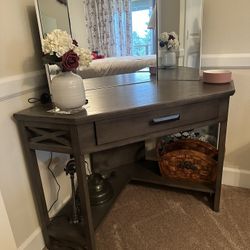 Corner Desk / Vanity With Tri-Fold Mirror