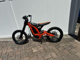 Surron light bee 2024