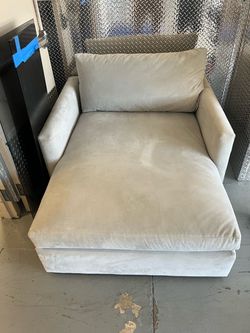 Crate and Barrel