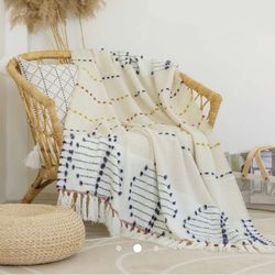 Knitted Throw Blankets-Beige