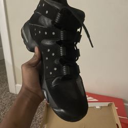 nike cbs
