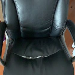 Arcadian 2024 executive chair