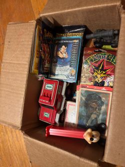 Vintage 1999 Base Set Pokémon Pack of Cards