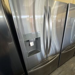 Kenmore Refrigerator 