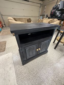 Tv Or Stereo Stand And Subwoofer