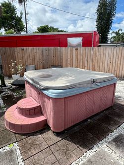 Free - Outdoor Hot Tub Spa with Cover and Steps