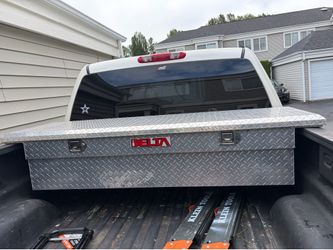 Delta Truck Tool Box