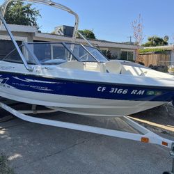 2006 Bayliner Flight Series F17