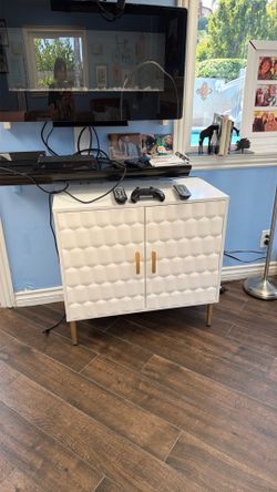 Beautiful cabinet