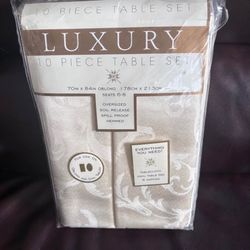 Luxury 10-piece Table Set