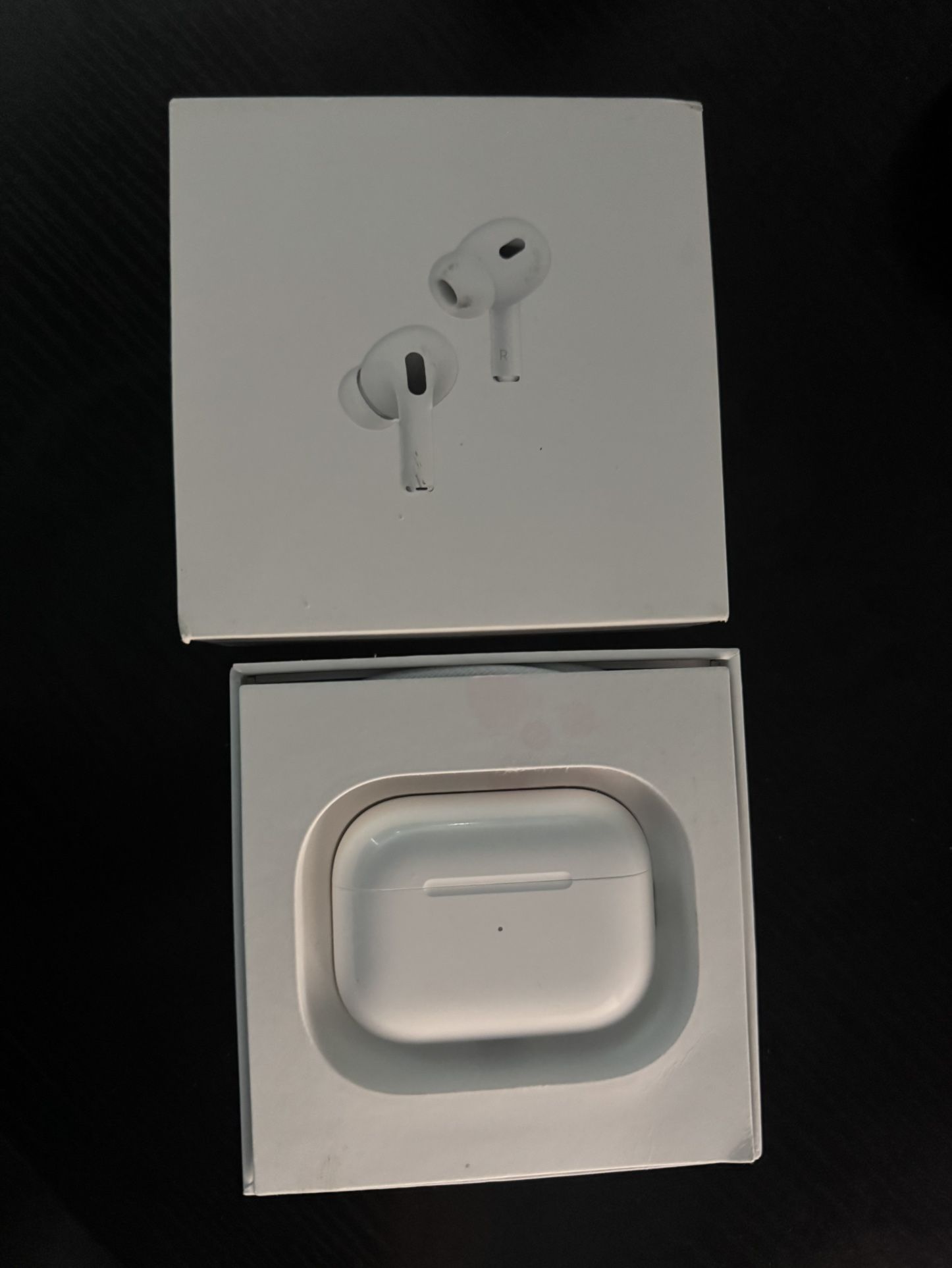 Apple AirPods Pro (2nd Gen) MagSafe Charging Case (USB-C)