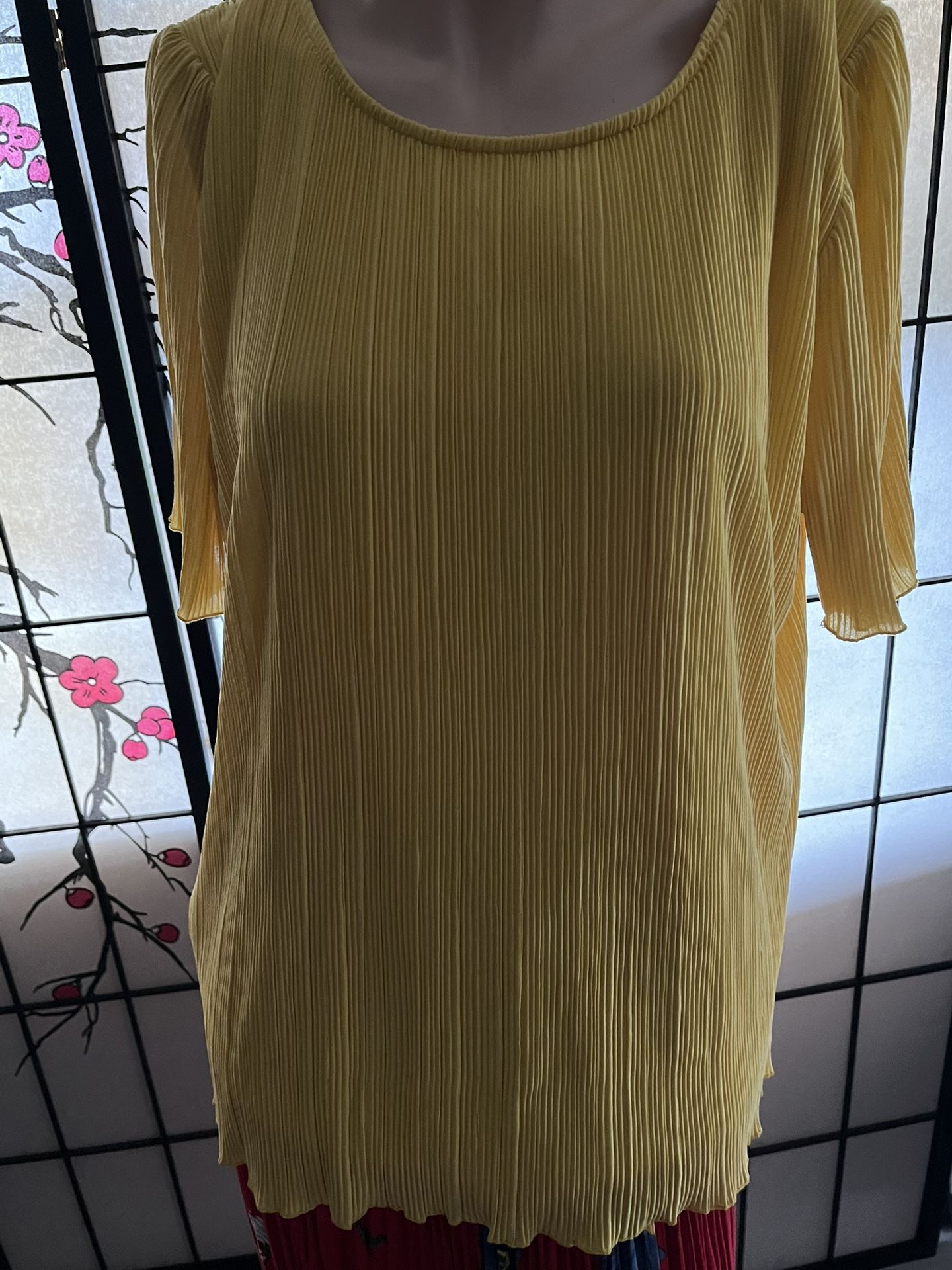Pending. Yellow Pleated Ladies Blouse Size X-Large